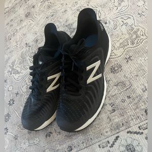 NEW BALANCE FRESH FOAM 860V11 RUNNING 4E